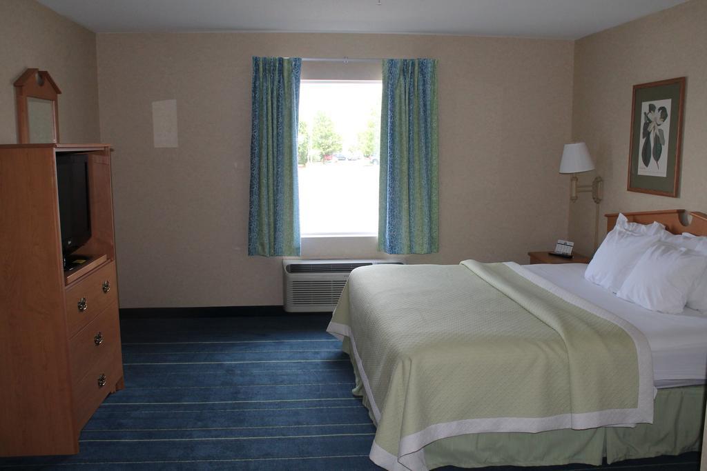 Days Inn & Suites By Wyndham Bridgeport - Clarksburg Ruang foto